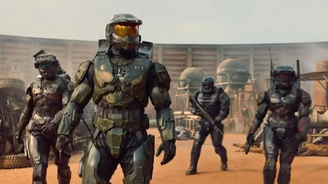 Master Chief leads a platoon of Spartan soldiers as seen in the HALO series on Paramount+. 