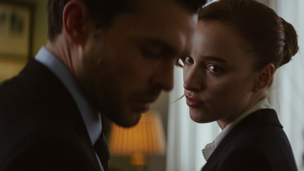 ‘Fair Play’ Review – Relationship Thriller is a Masterclass in Tension | Sundance 2023 Alden Ehrenreich and Phoebe Dynevor star as the engaged couple Luke and Emily in the erotic office thriller FAIR PLAY directed by Chloe Domont.